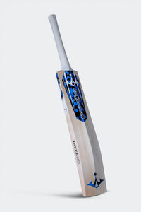 Inferno Camo English Willow Cricket Bat, view 4